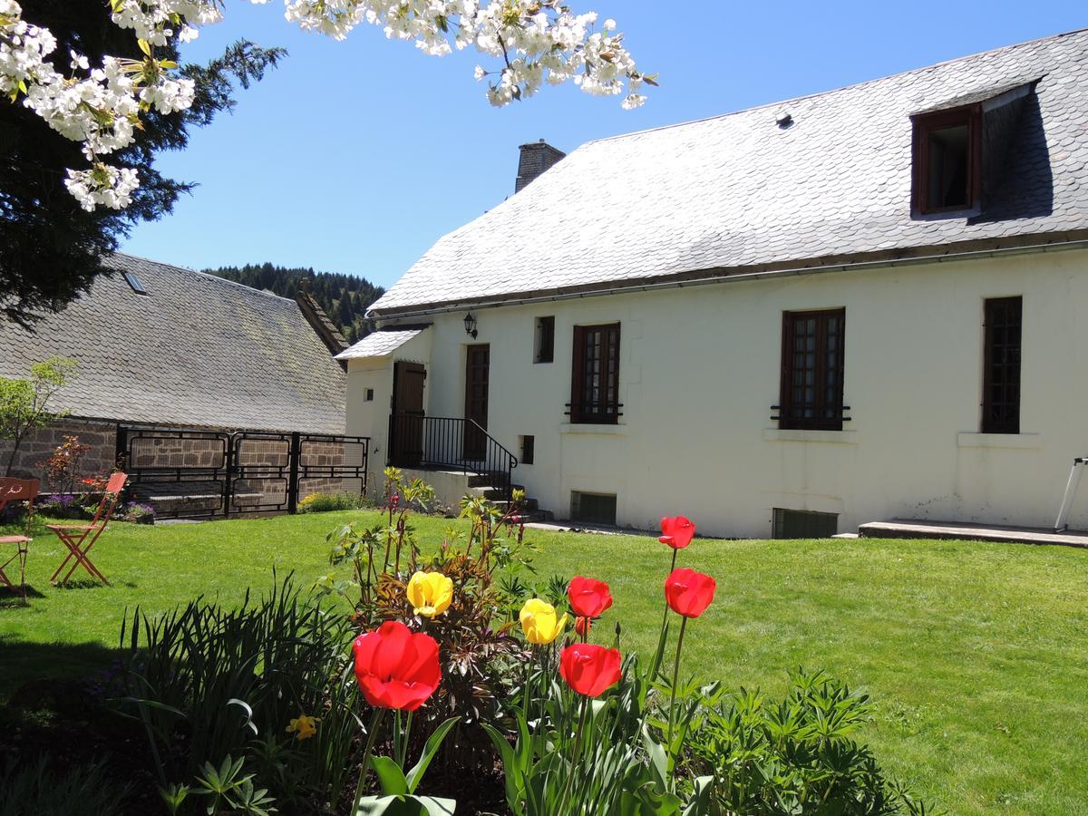 Hotel Restaurant Du Plomb Du Cantal Murat  Exterior photo